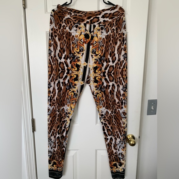 Fashion Nova 2 piece set - Picture 3 of 5